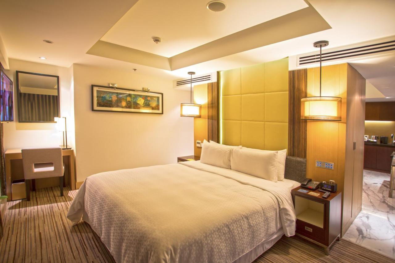 Crowne Plaza Dhaka Gulshan By Ihg מראה חיצוני תמונה
